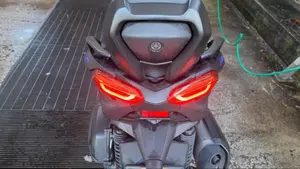 Yamaha X-Max 300 (2021 - 24)  (3)