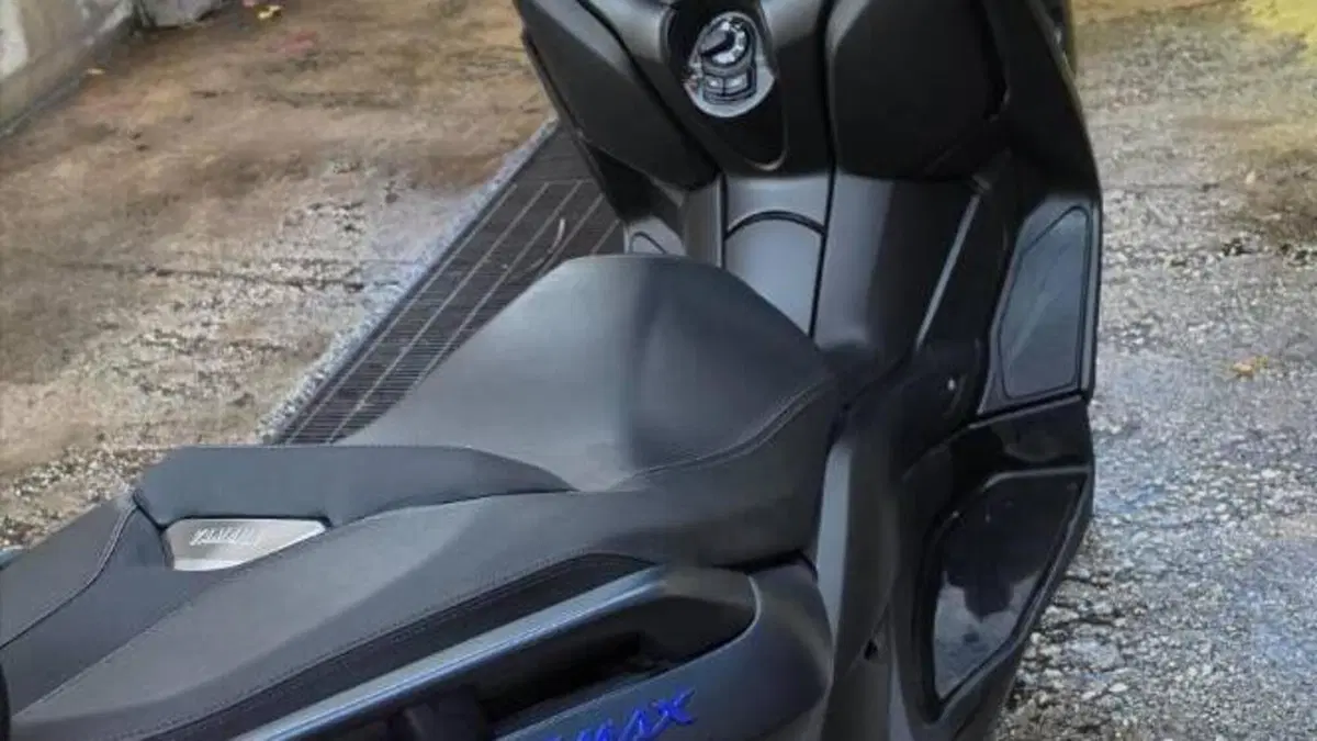 Yamaha X-Max 300 (2021 - 24)  (6)
