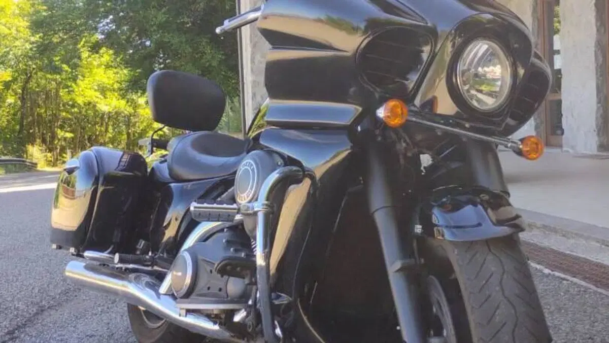 Kawasaki Vulcan VN 1700 Voyager ABS Custom (2011 - 14)  (4)