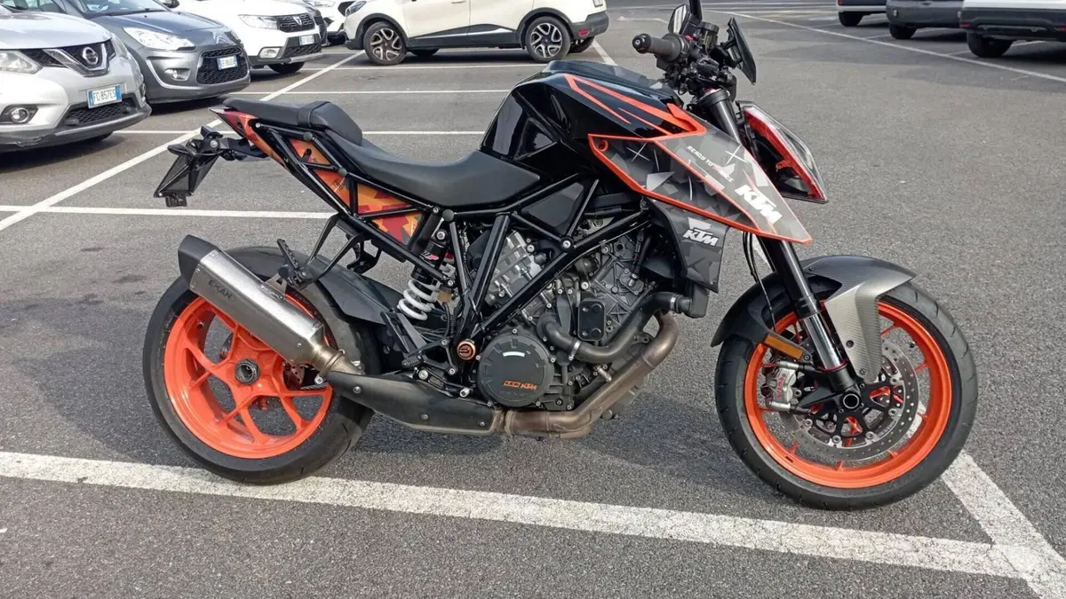 KTM 1290 Super Duke R (2019) 