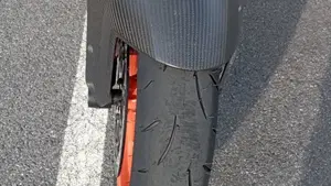 KTM 1290 Super Duke R (2019)  (6)