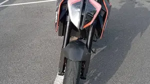 KTM 1290 Super Duke R (2019)  (7)