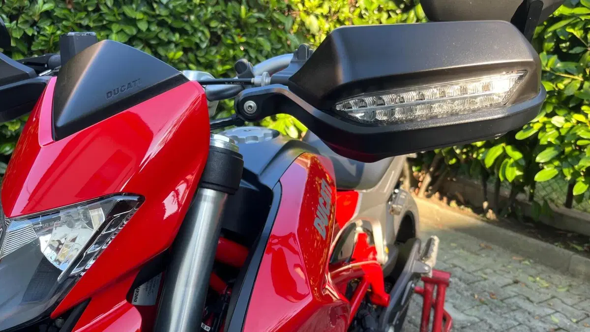 Ducati Hypermotard 939 (2016 - 18)  (10)