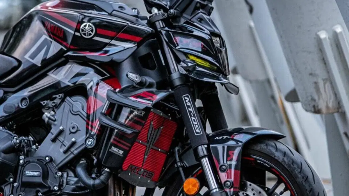 Yamaha MT-09 (2024 - 26)  (2)