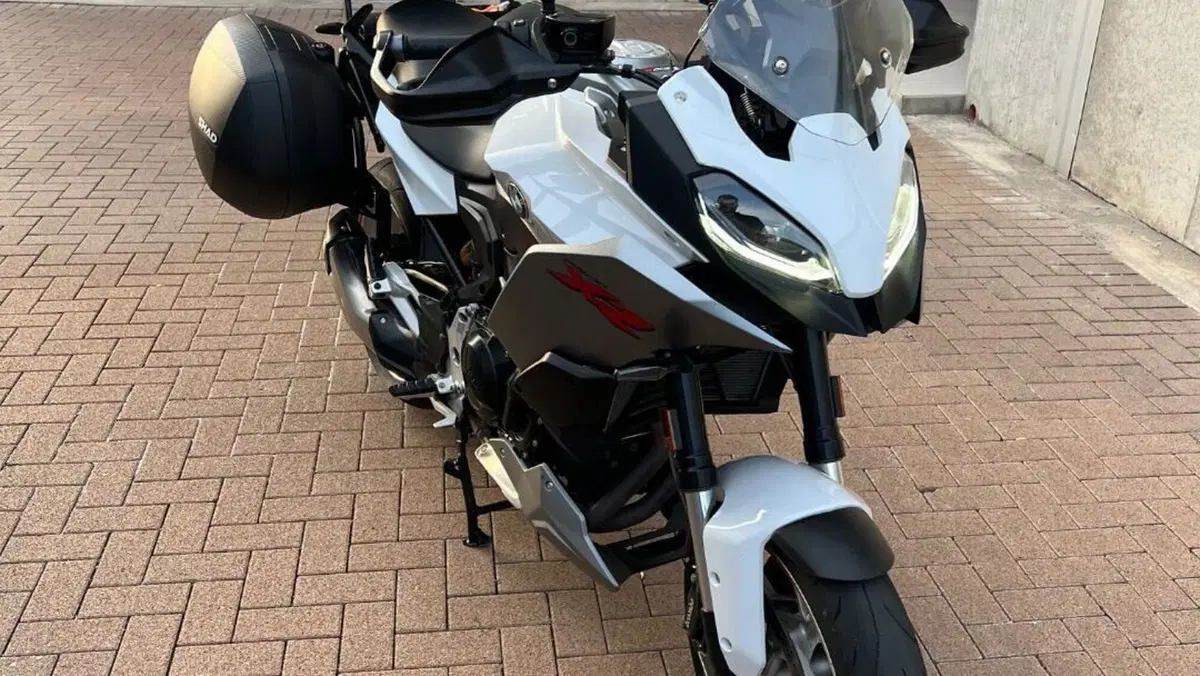 Bmw F 900 XR (2020 - 24)  (2)