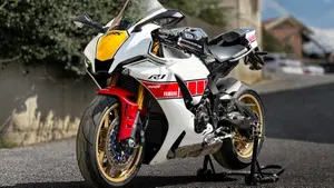 Yamaha YZF R1 World GP 60th Anniversary (2022 - 23)  (2)