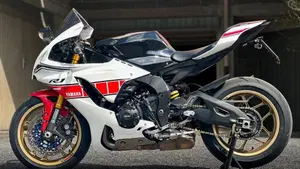 Yamaha YZF R1 World GP 60th Anniversary (2022 - 23)  (5)