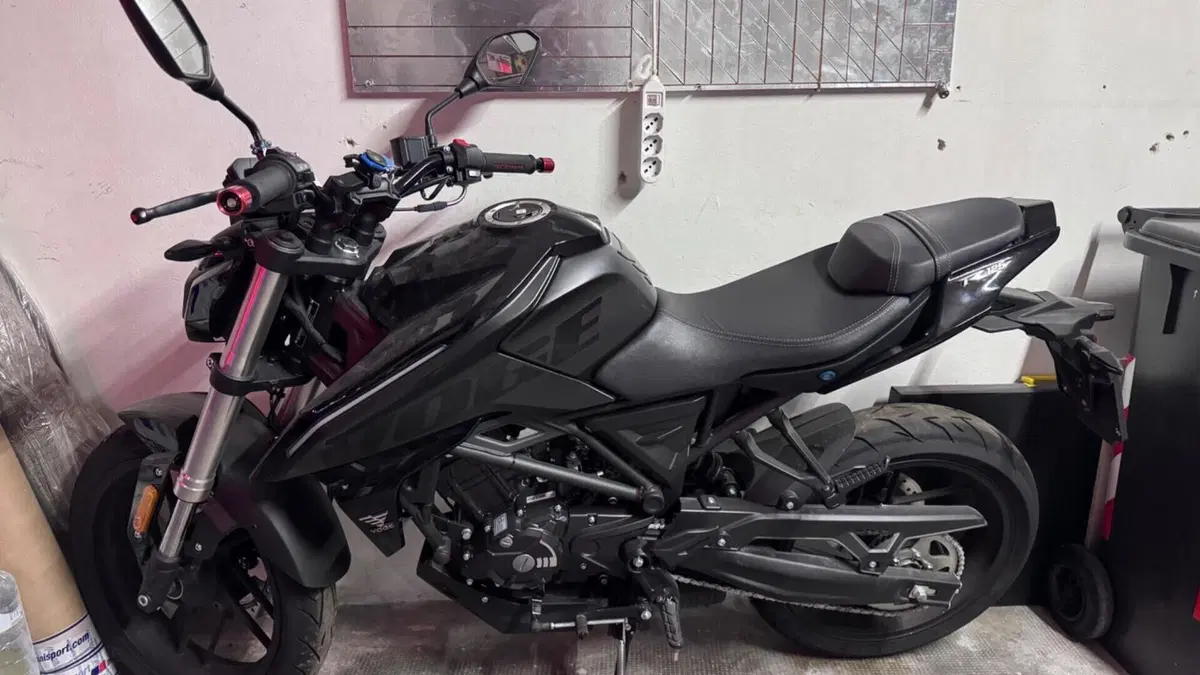 Voge Brivido 125R (2023 - 26)  (5)