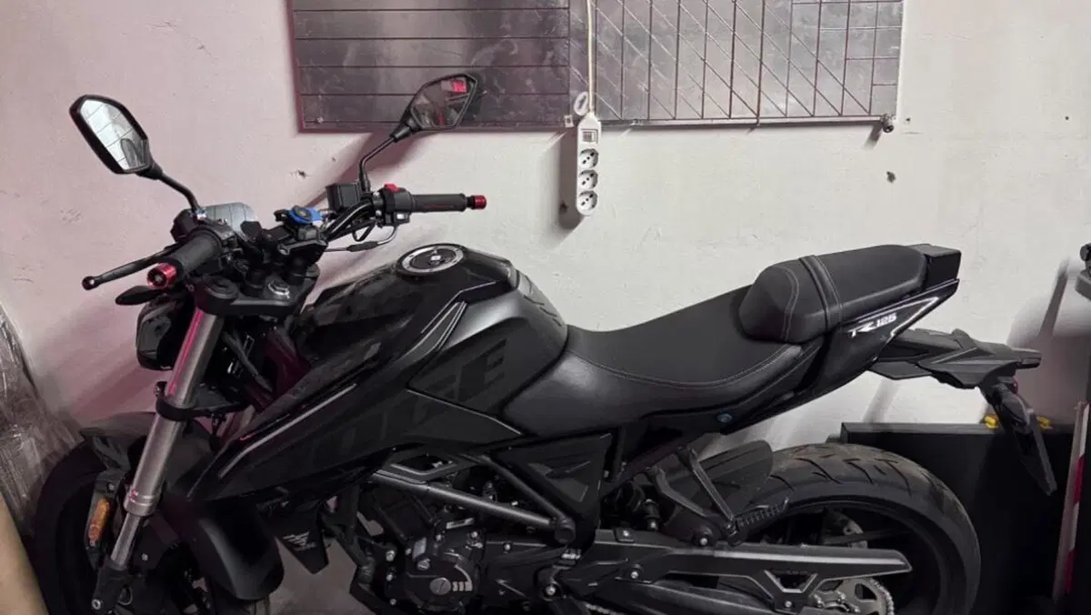 Voge Brivido 125R (2023 - 26)  (8)