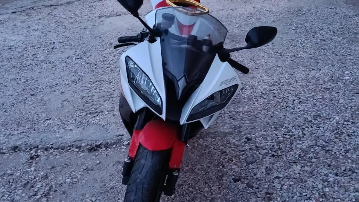 Yamaha YZF R6 (2010 - 16)  (4)