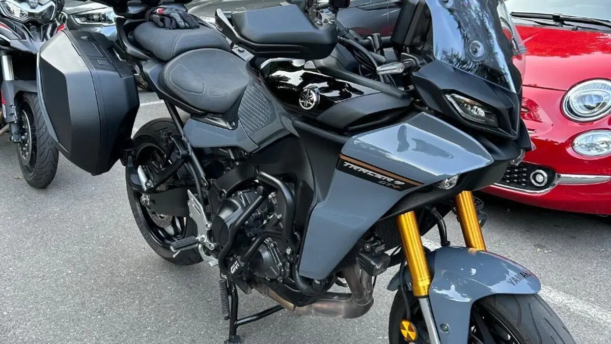 Yamaha Tracer 9 GT+ (2023 - 24)  (2)