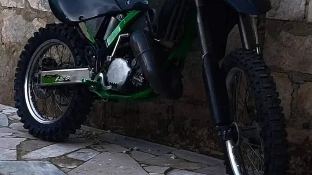 Kawasaki KX125 (1999 - 01) 