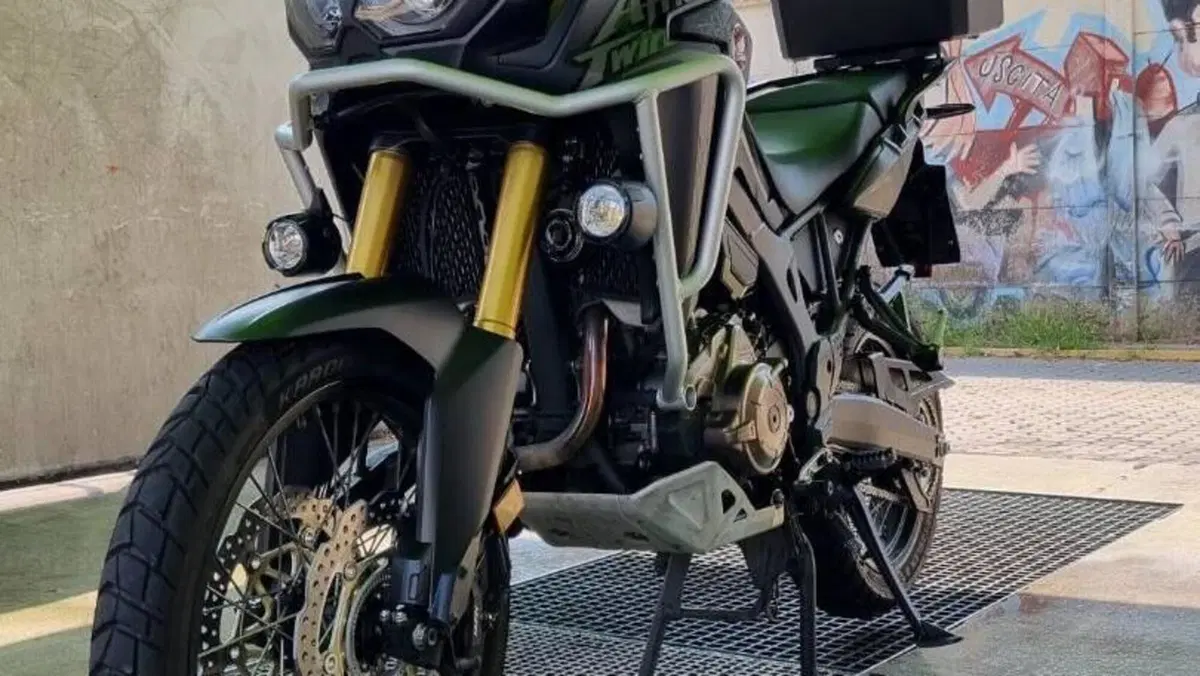 Honda Africa Twin CRF 1000L ABS Travel Edition (2016 - 17)  (2)