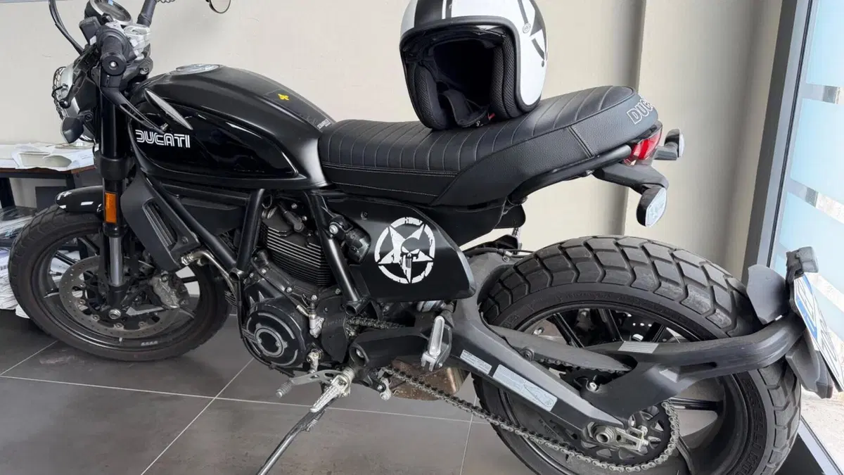 Ducati Scrambler 800 Full Throttle (2017 - 21)  (9)