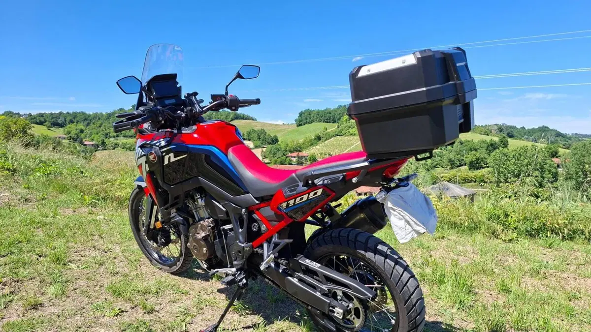 Honda Africa Twin CRF 1100L (2022 - 23)  (6)