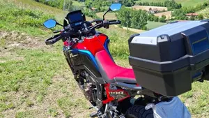 Honda Africa Twin CRF 1100L (2022 - 23)  (9)