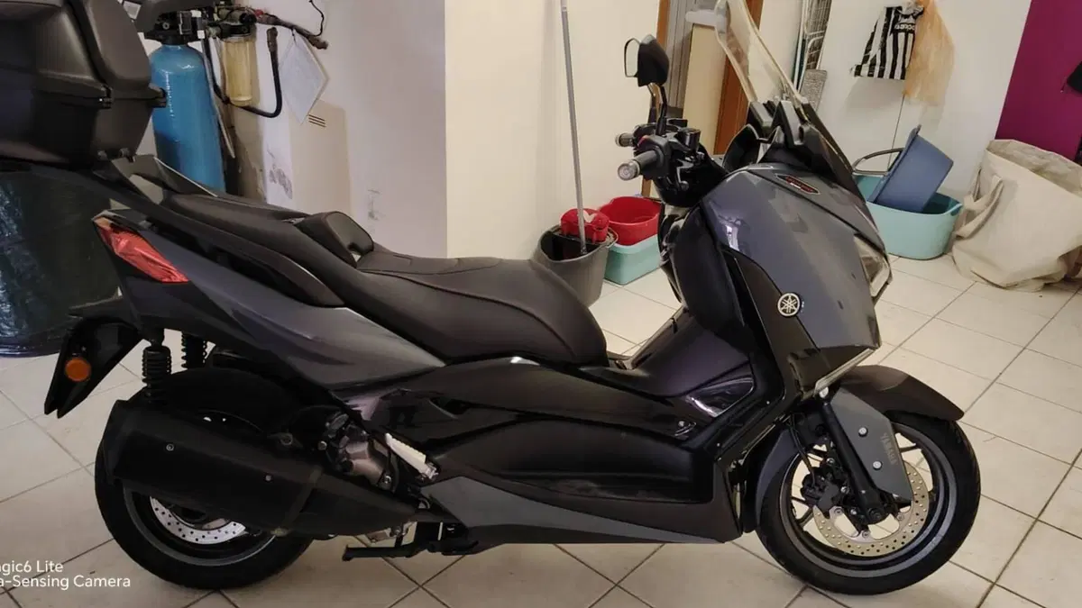 Yamaha X-Max 300 Tech Max (2021 - 24)  (4)