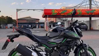 Kawasaki Z 500 SE (2024 - 26) usata