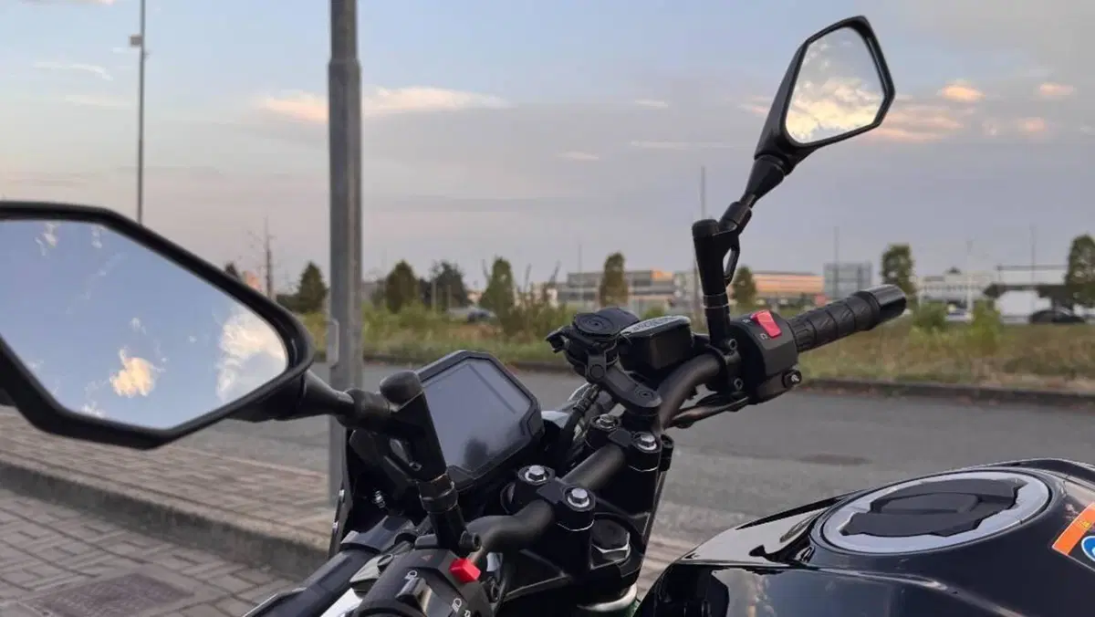Kawasaki Z 500 SE (2024 - 26)  (2)