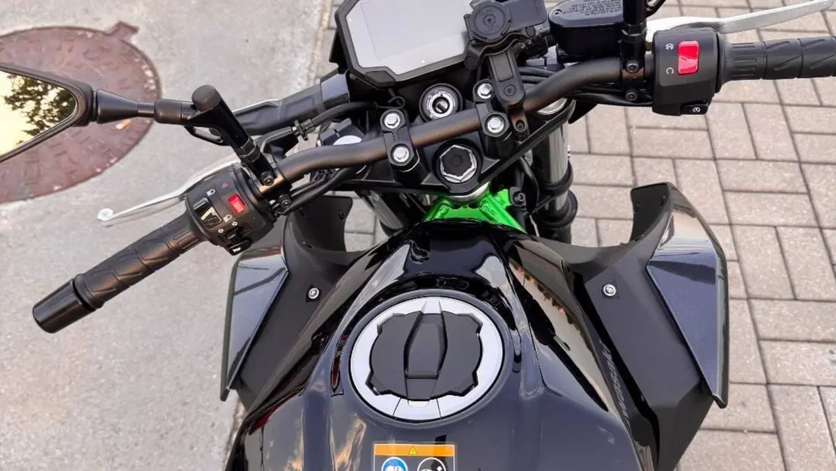 Kawasaki Z 500 SE (2024 - 26)  (8)