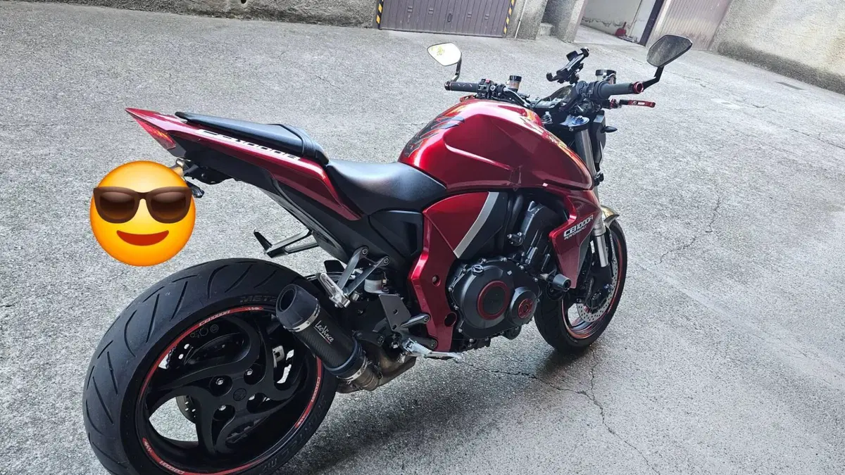 Honda CB 1000 R (2008 - 10)  (2)