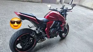 Honda CB 1000 R (2008 - 10)  (2)