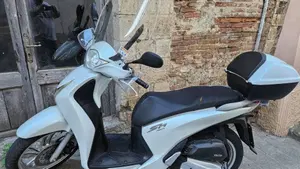Honda SH 150i (2009 - 12) 