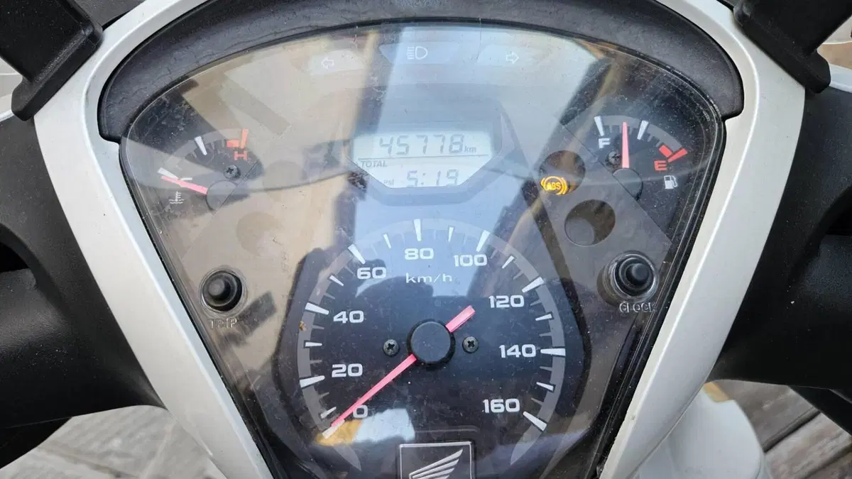 Honda SH 150i (2009 - 12)  (5)