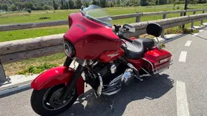 Harley-Davidson 1584 Street Glide (2008 - 10) - FLHX  (2)