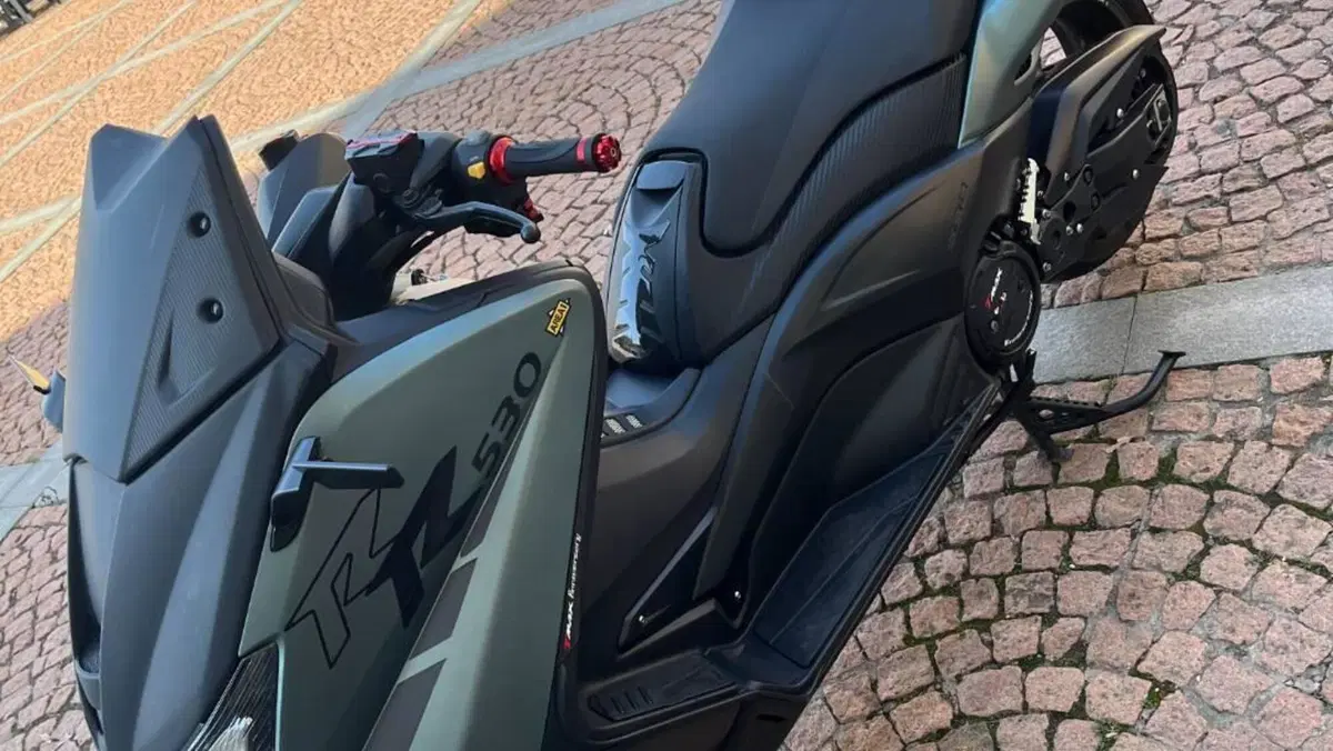 Yamaha T-Max 530 Iron Max (2014 - 17)  (3)