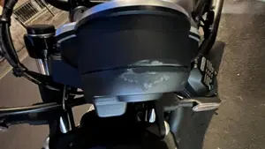 Moto Guzzi V7 Stone (2025 - 26)  (4)