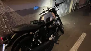Moto Guzzi V7 Stone (2025 - 26)  (8)