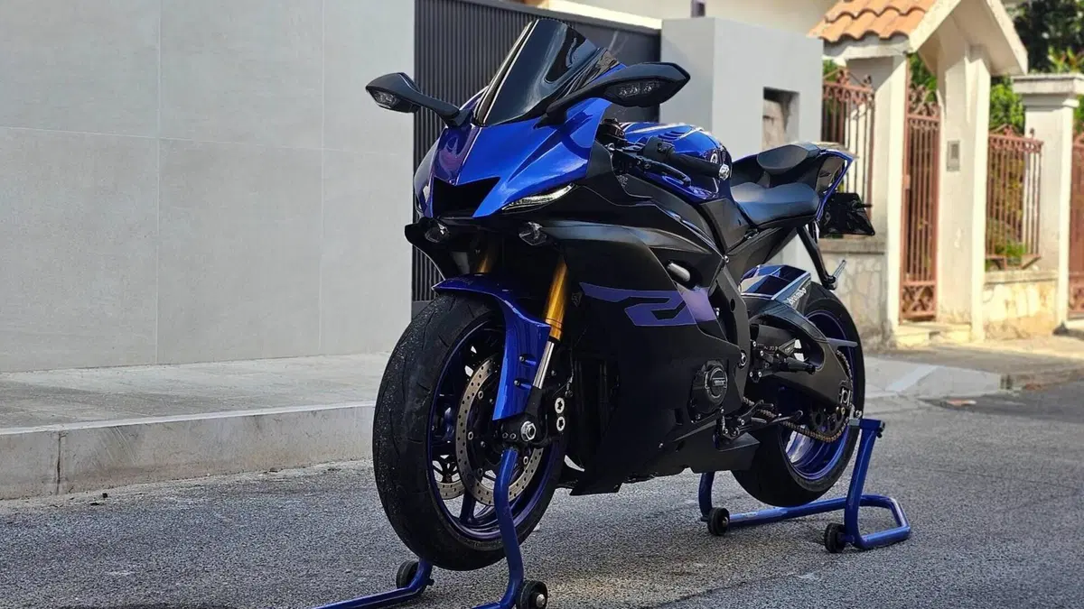 Yamaha YZF R6 (2017 - 20)  (2)