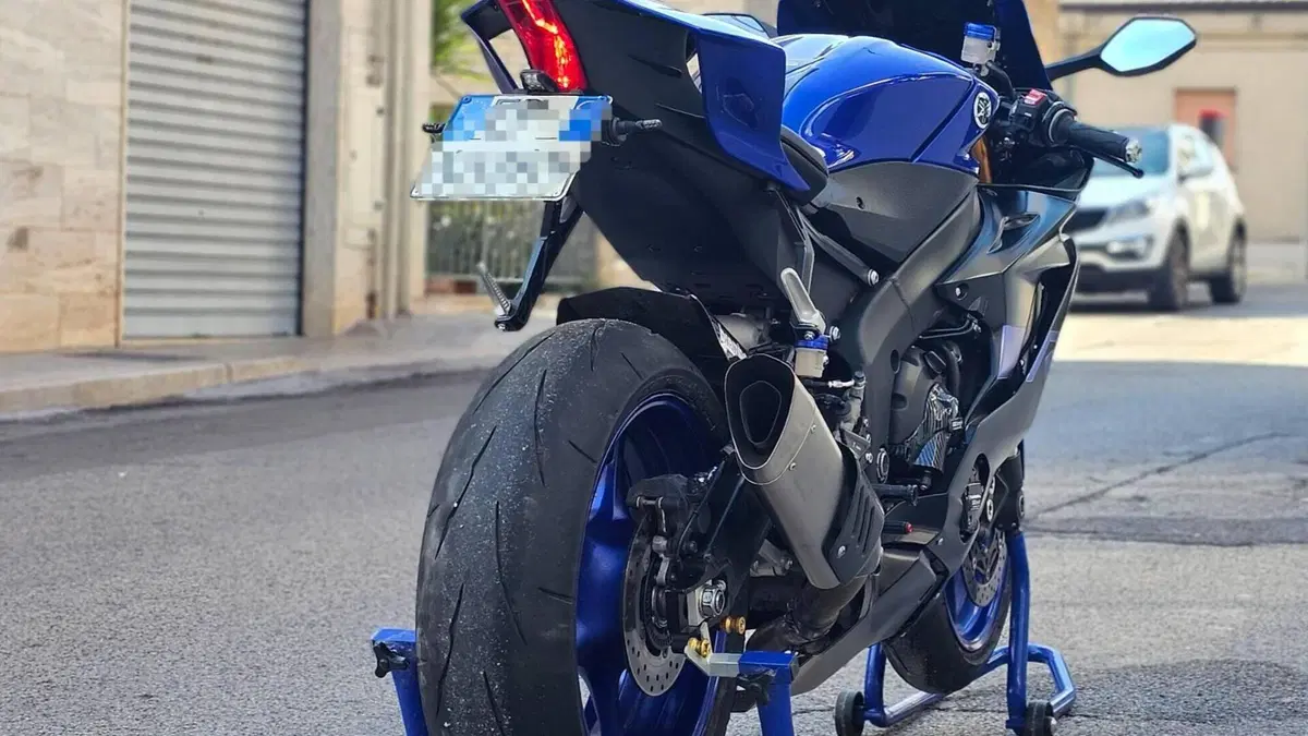 Yamaha YZF R6 (2017 - 20)  (6)