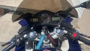 Honda VFR 800 (2002 - 05) 