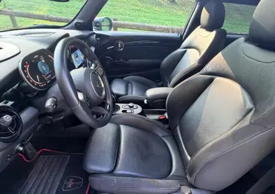 MINI Mini 2.0 Cooper S JCW 5 porte (12)
