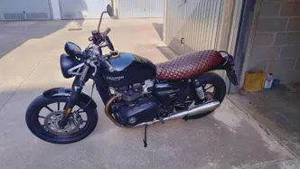 Triumph Street Twin 900 (2021 - 22) usata