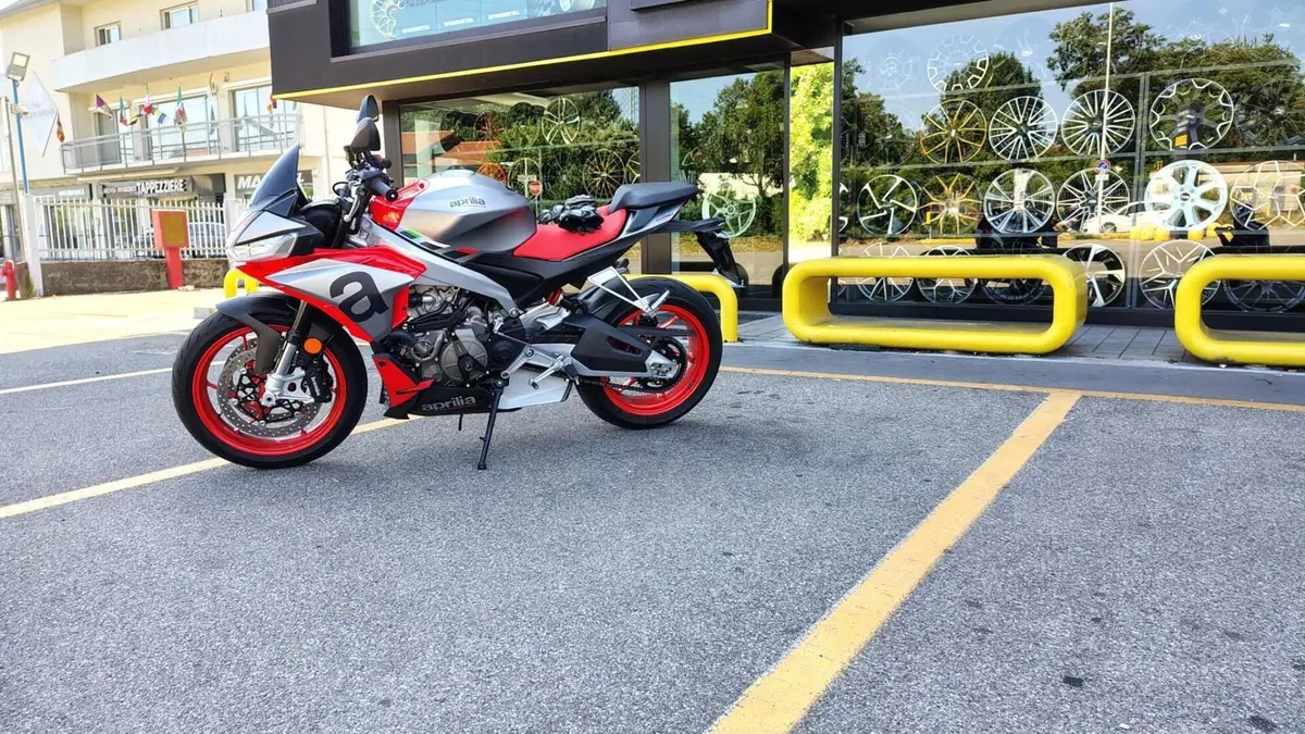 Aprilia Tuono 660 (2021 - 25)  (3)