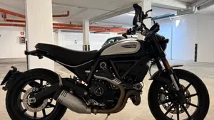 Ducati Scrambler 800 Icon Dark (2021 - 22)  (2)