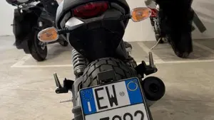 Ducati Scrambler 800 Icon Dark (2021 - 22)  (3)