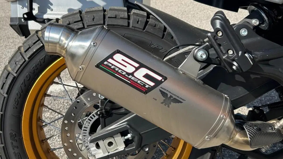 Moto Morini X-Cape 700 Gold Edition (2025 - 26)  (2)