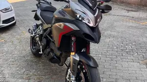 Ducati Multistrada 1200 S Sport (2010 - 12)  (5)