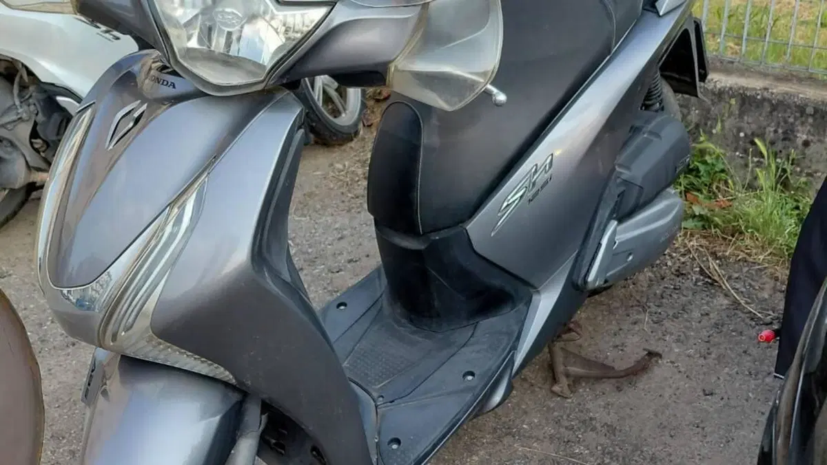Honda SH 125 Mode (2013 - 16)  (2)