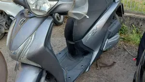 Honda SH 125 Mode (2013 - 16)  (2)