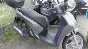 Honda SH 125 Mode (2013 - 16)  (4)