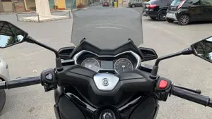 Yamaha X-Max 300 Iron Max (2019 - 20)  (2)