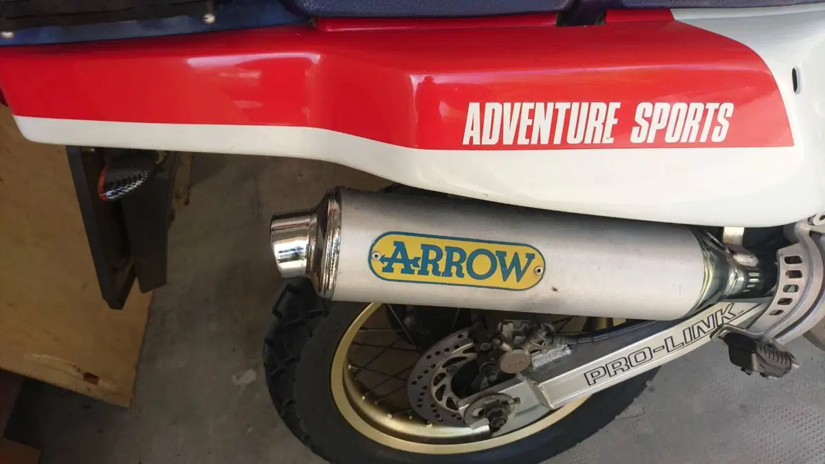 Honda Africa Twin XRV 650  (5)