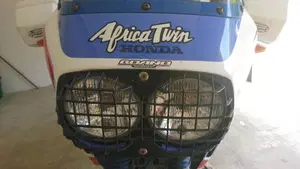 Honda Africa Twin XRV 650  (11)