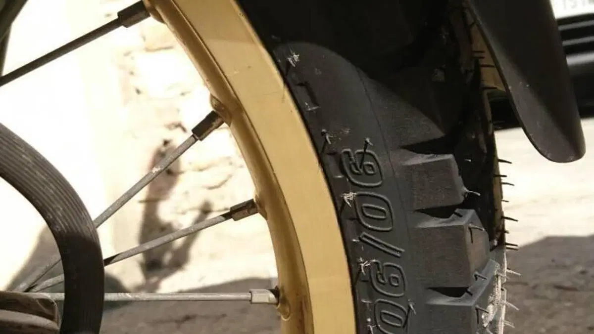 Honda Africa Twin XRV 650  (4)