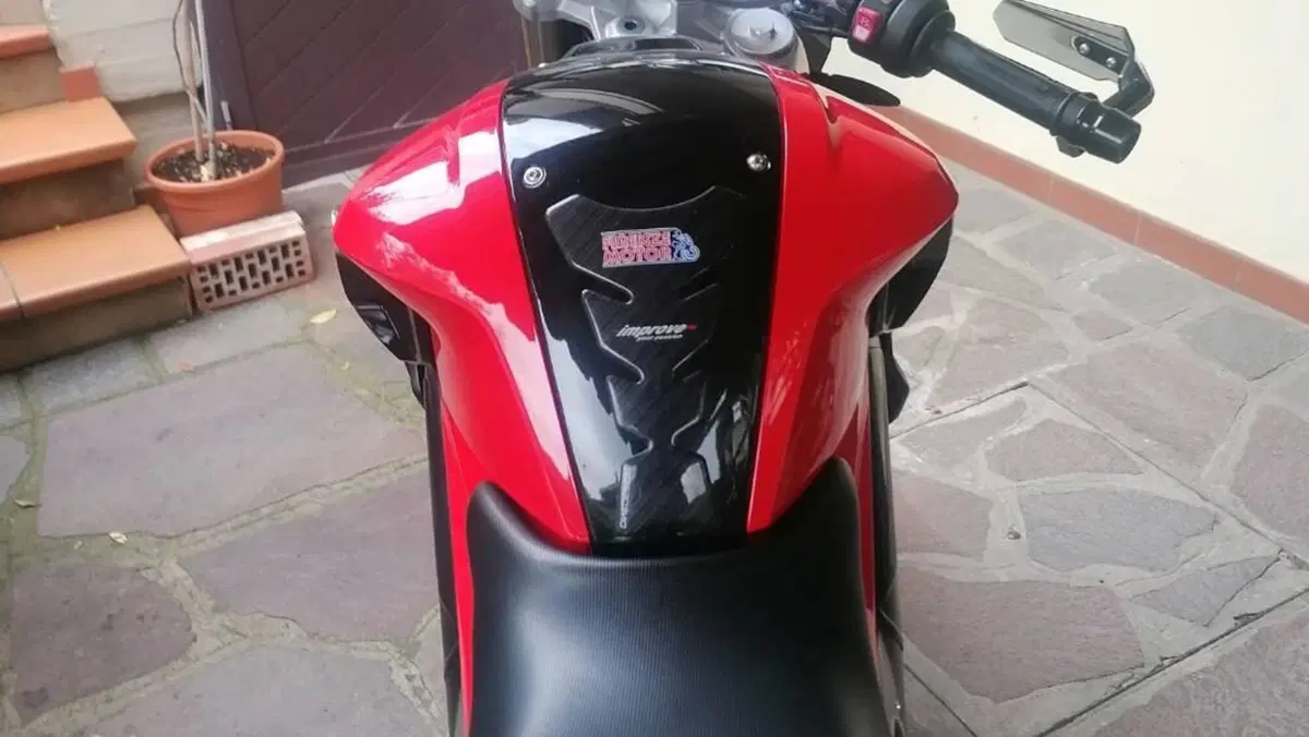 Bmw F 800 R (2017 - 20)  (10)